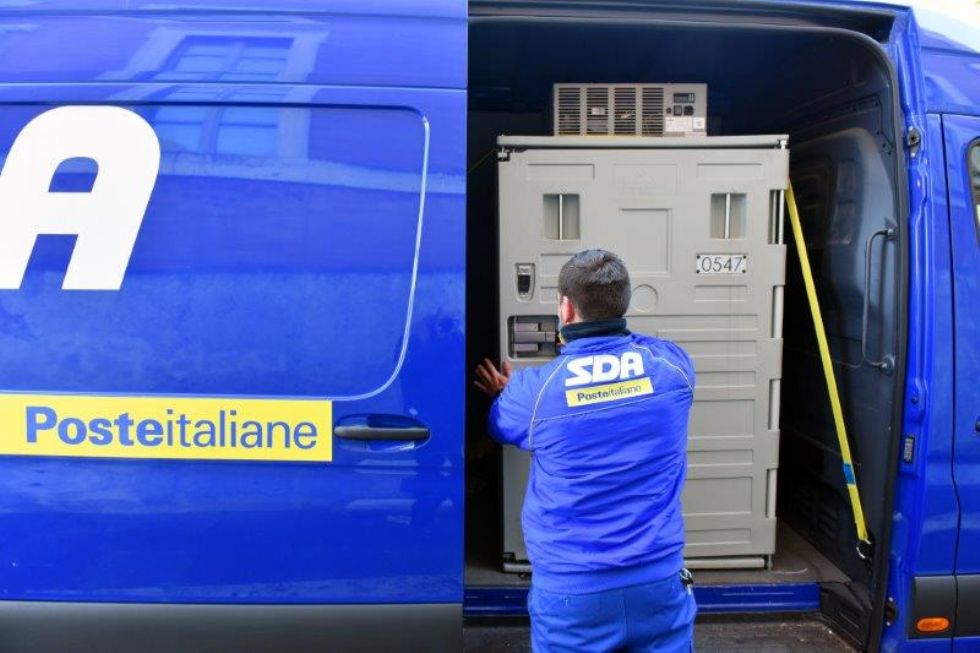 Rivoli In Arrivo Tramite Sda Poste Italiane Nuove Migliaia Di Dosi