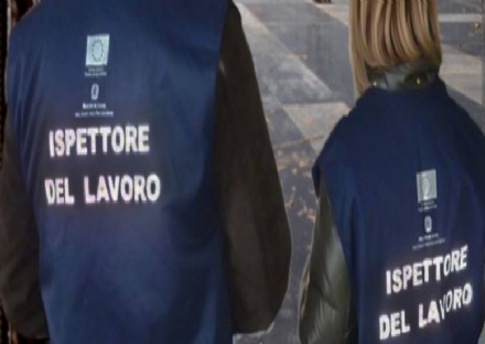 VENARIA - Raffica di controlli dell'Ispettorato del Lavoro nei negozi: multe fino a 22mila euro