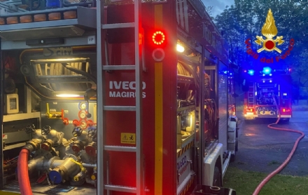 INCENDIO A LA CASSA - Abitazione in fiamme: uomo ustionato e ricoverato in ospedale