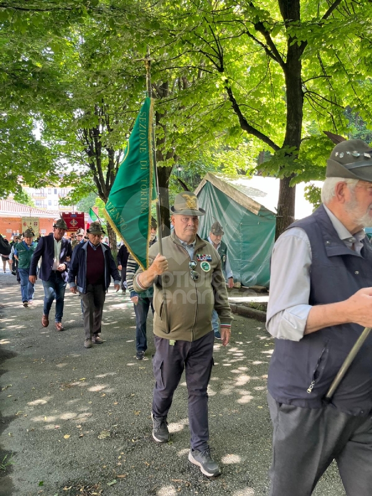 VENARIA - Buon compleanno Alpini: 98 anni per le «Penne Nere» venariesi - FOTO