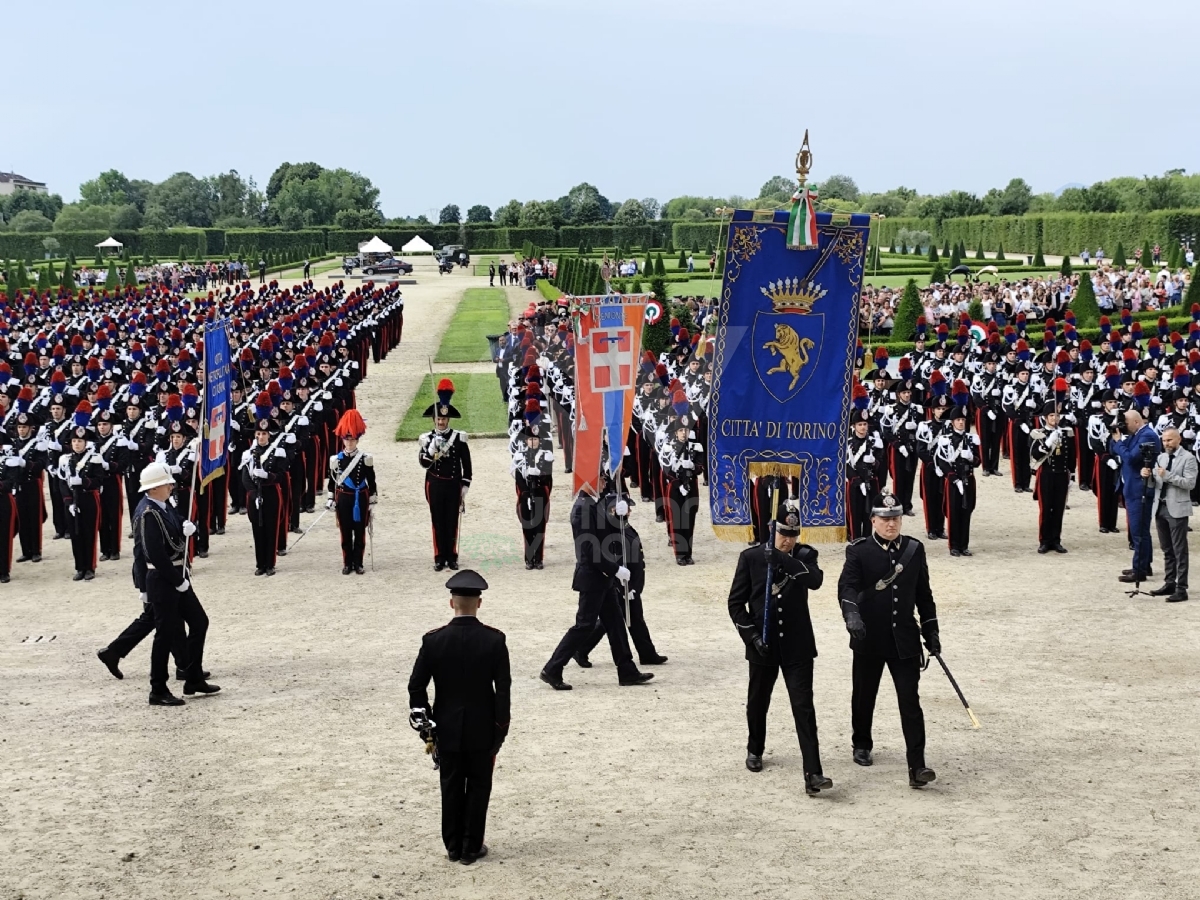 VENARIA - Emozione per il Giuramento degli Allievi Carabinieri in Reggia - FOTO E VIDEO