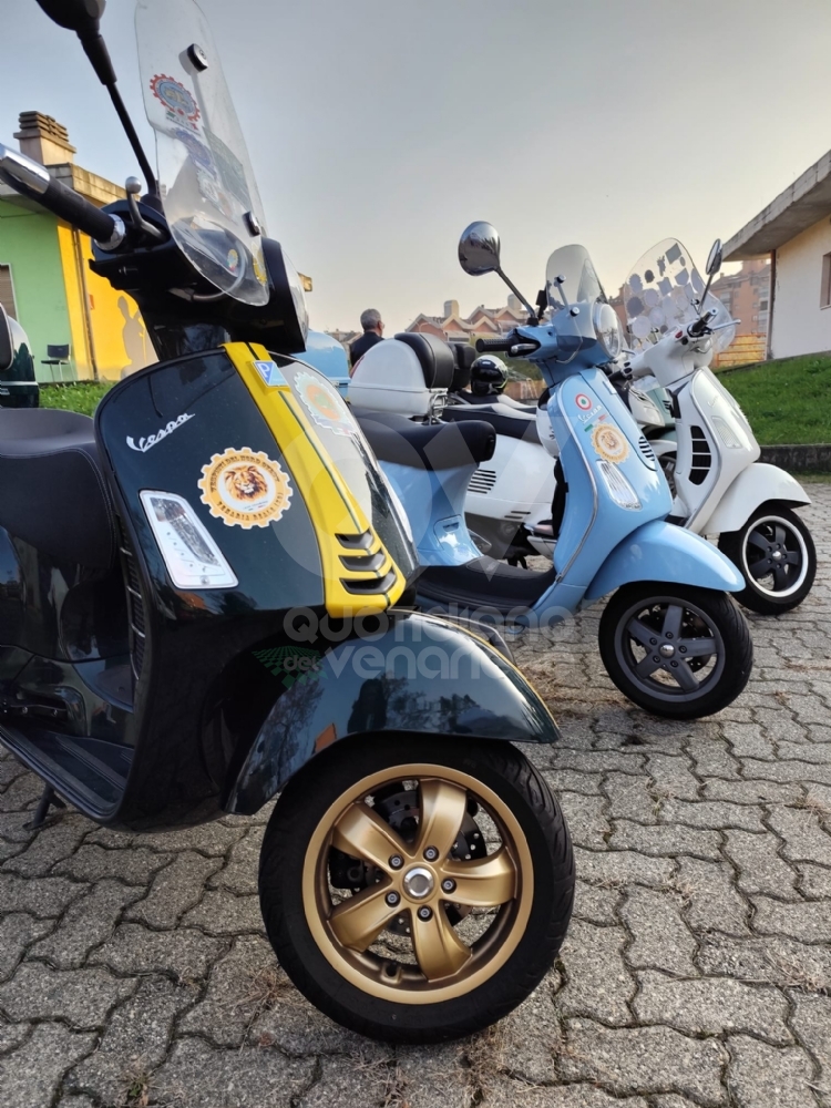 VENARIA - Grande festa per la Castagnata del Vespa Club - FOTO