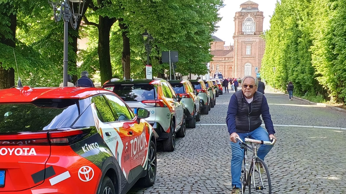 GIRO D'ITALIA A VENARIA - Riviviamo le emozioni della «Grande Partenza» - TUTTE LE FOTO