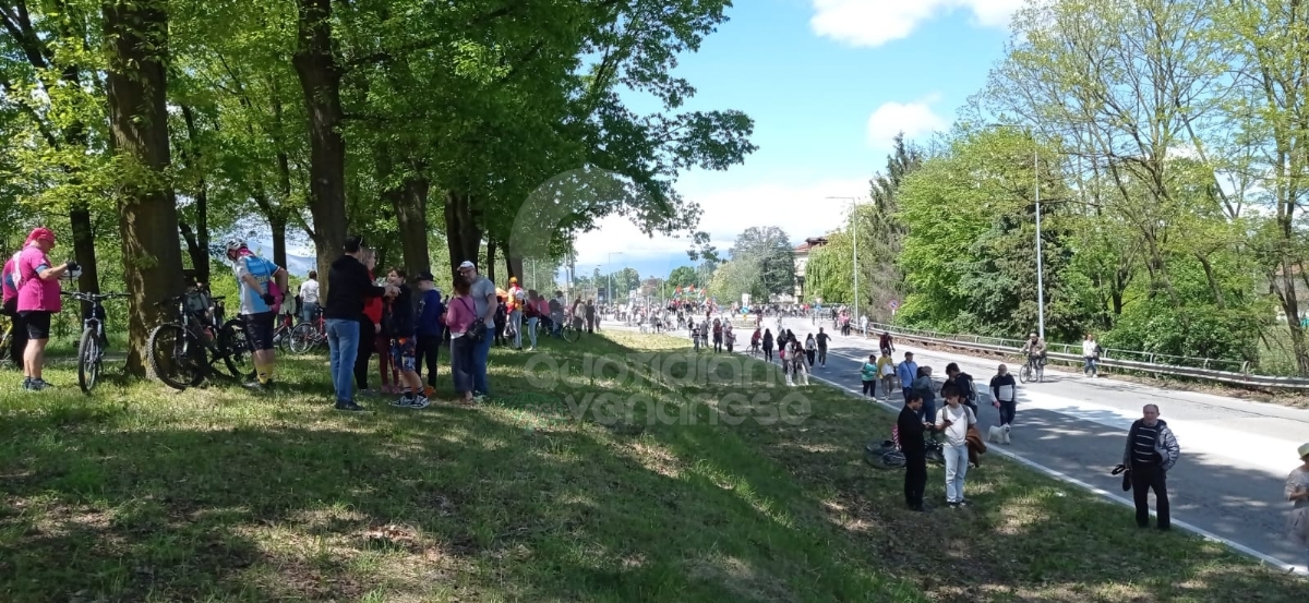 GIRO D'ITALIA A VENARIA - Riviviamo le emozioni della «Grande Partenza» - TUTTE LE FOTO