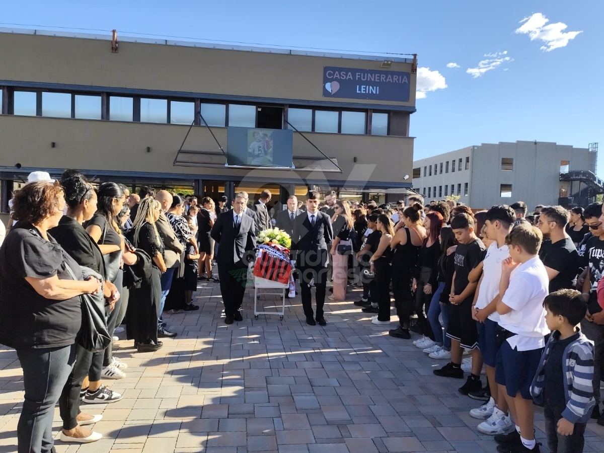 MAPPANO - Oltre 500 persone ai funerali del giovane Kayo, calciatore della Mappanese - FOTO