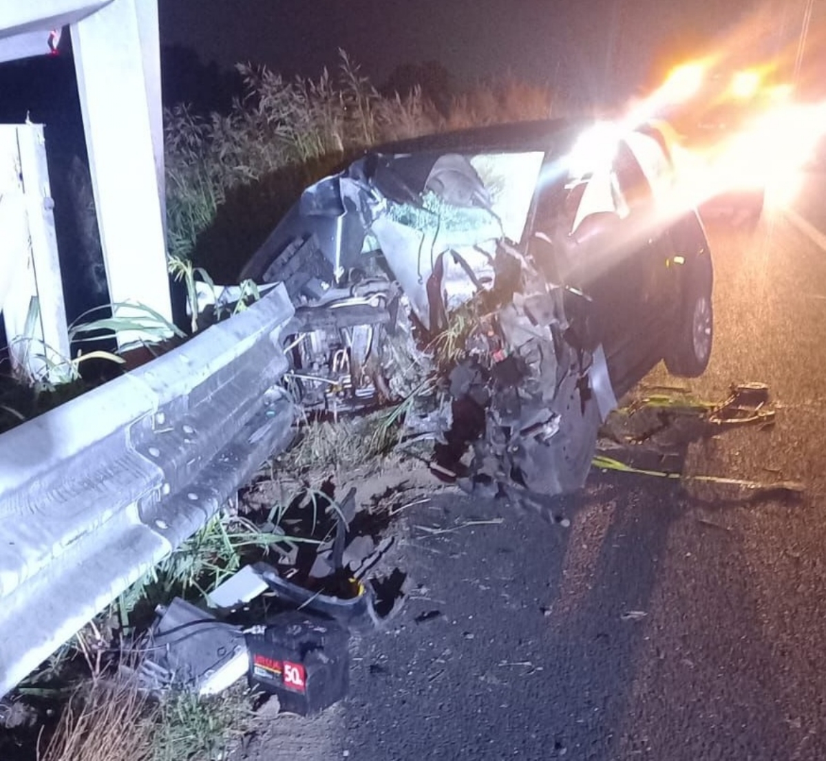 INCIDENTE IN TANGENZIALE A VENARIA - Auto finisce contro il guard-rail: un ferito - FOTO