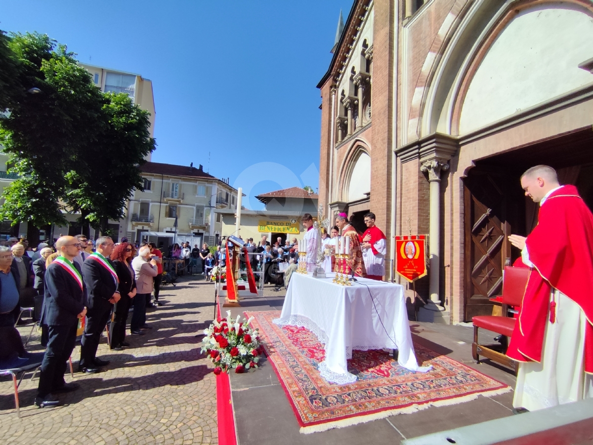 VENARIA - La Patronale dei Santi Marchese e Lorenzo caratterizzata dalla visita dell'Arcivescovo - FOTO