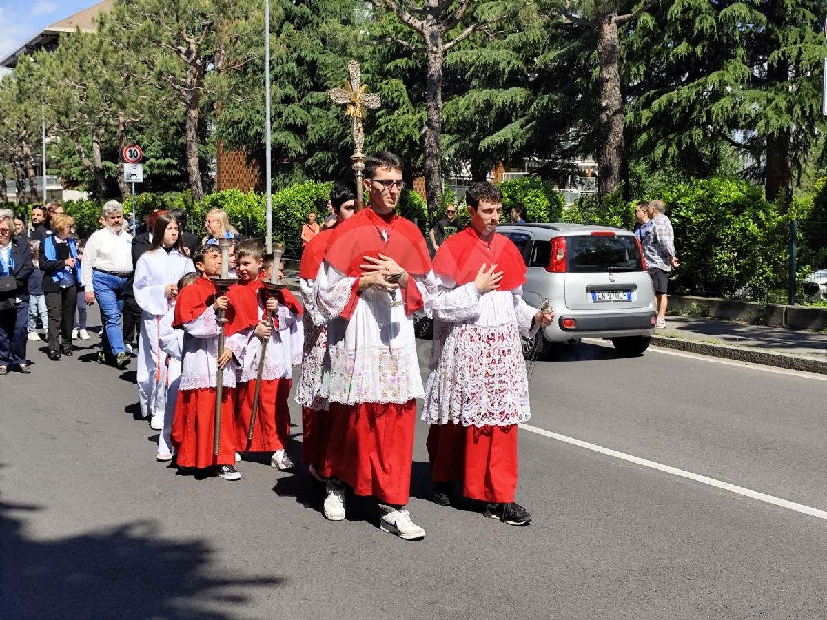 VENARIA - La Patronale dei Santi Marchese e Lorenzo caratterizzata dalla visita dell'Arcivescovo - FOTO