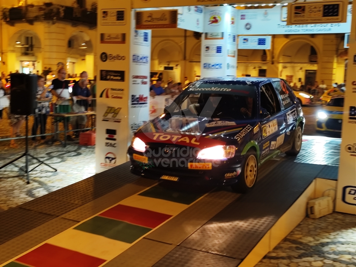 VENARIA - In Città la magia del Rally: tantissimi i curiosi e gli appassionati - FOTO