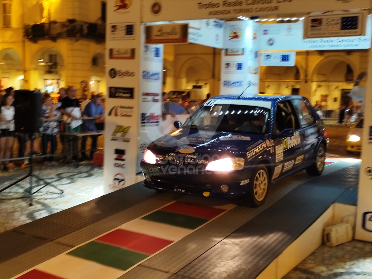 VENARIA - In Città la magia del Rally: tantissimi i curiosi e gli appassionati - FOTO