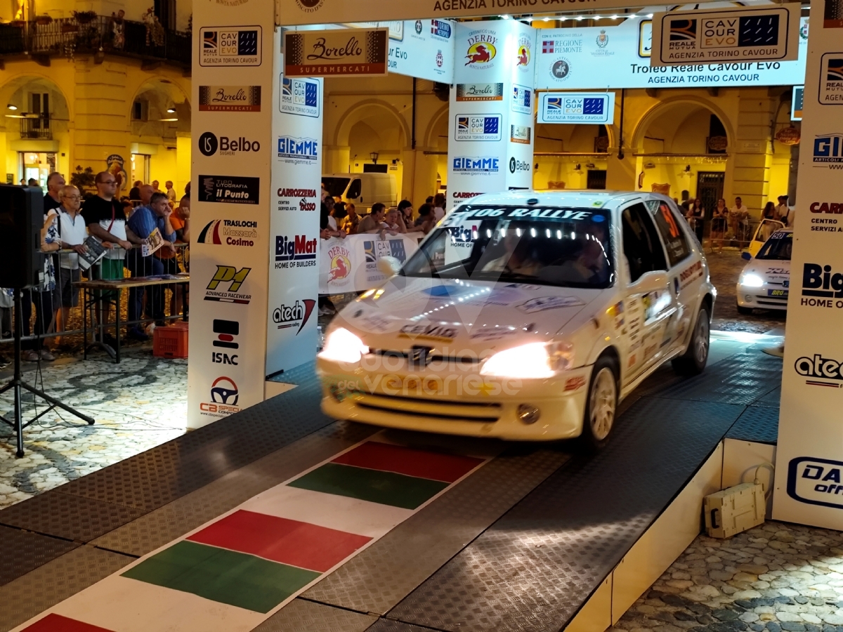 VENARIA - In Città la magia del Rally: tantissimi i curiosi e gli appassionati - FOTO