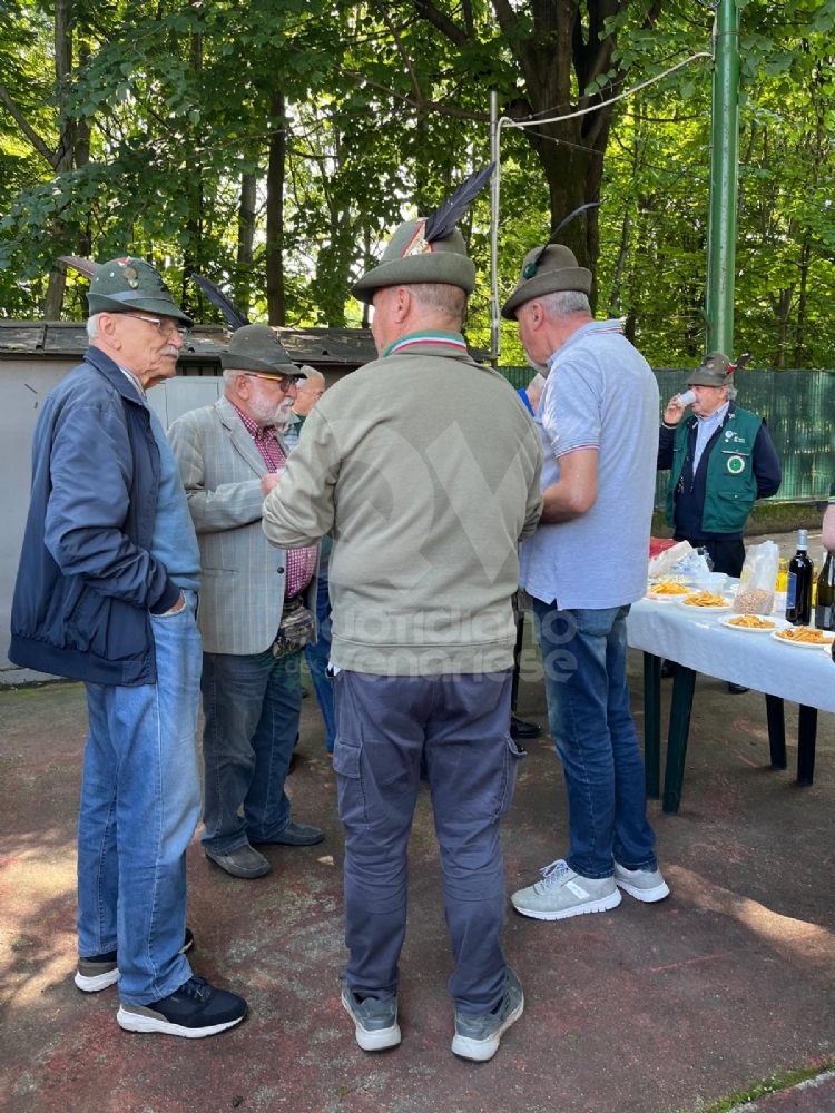 VENARIA - Buon compleanno Alpini: 98 anni per le «Penne Nere» venariesi - FOTO