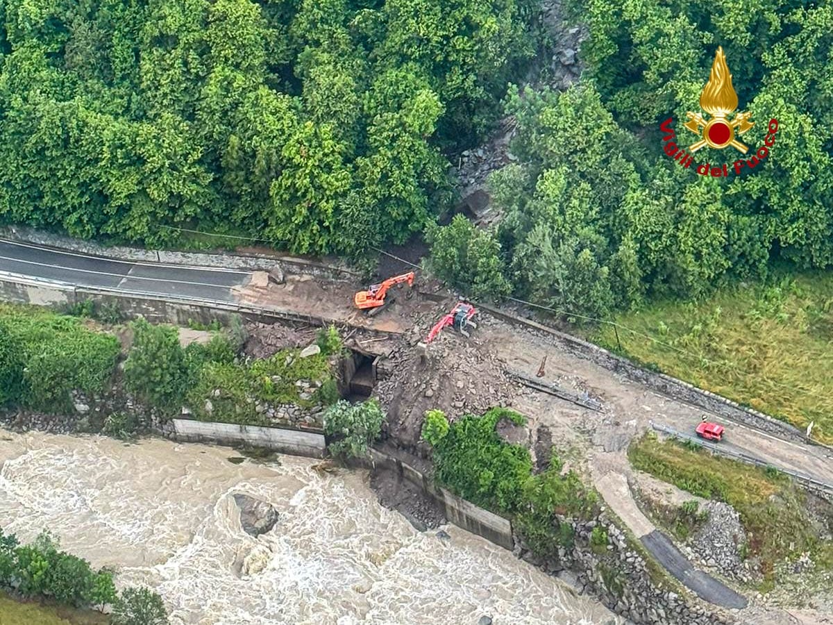 MALTEMPO A MATHI - Evacuate a scopo precauzionale due famiglie dai Vigili del Fuoco