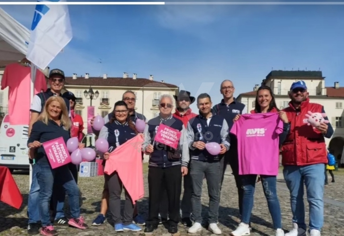 GIRO D'ITALIA A VENARIA - Una grande festa per la «Grande Partenza» - FOTO E VIDEO