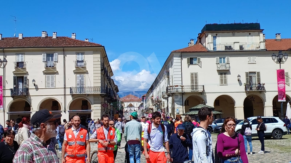 GIRO D'ITALIA A VENARIA - Riviviamo le emozioni della «Grande Partenza» - TUTTE LE FOTO