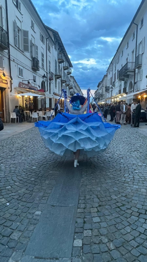 VENARIA - Bagno di folla per la ventesima edizione della «Festa delle Rose» - FOTO