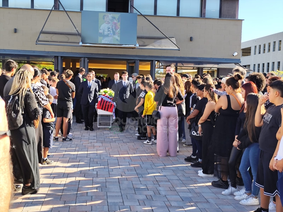 MAPPANO - Oltre 500 persone ai funerali del giovane Kayo, calciatore della Mappanese - FOTO