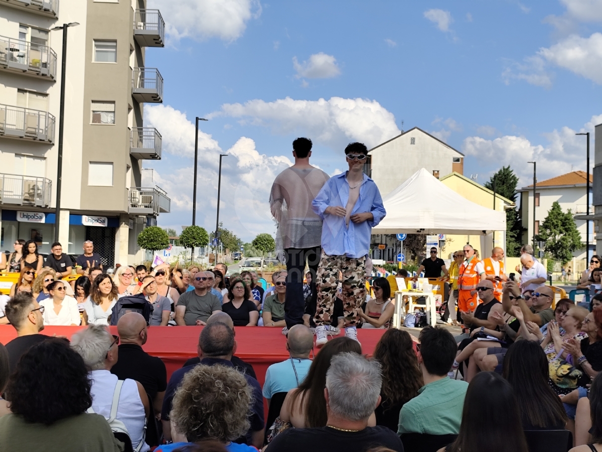 VENARIA - Moda, inclusione e solidarietà: il successo della sfilata in favore del Regina Margherita - FOTO