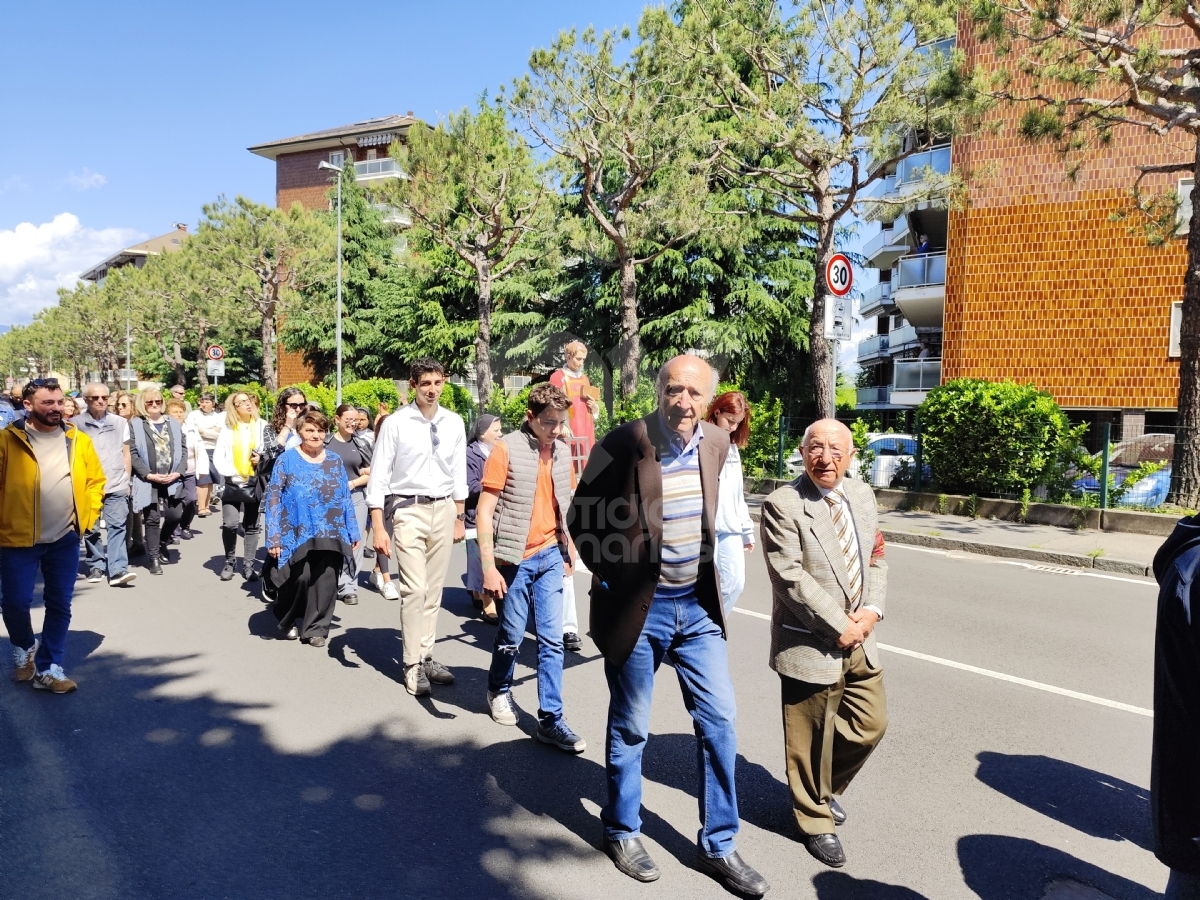 VENARIA - La Patronale dei Santi Marchese e Lorenzo caratterizzata dalla visita dell'Arcivescovo - FOTO