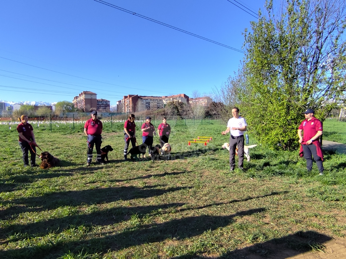 VENARIA - Inaugurate le nuove aree cani in città: «I proprietari devono raccogliere i bisogni» - FOTO