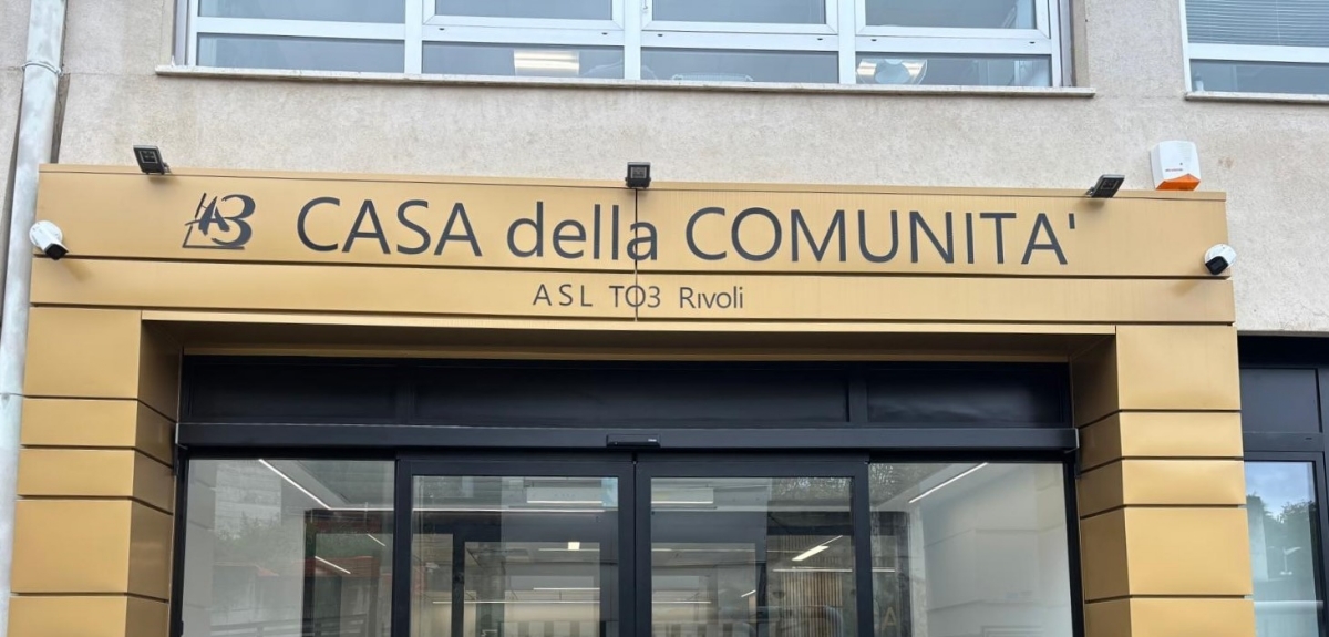 RIVOLI - Taglio del nastro per la «Casa di Comunità»: gli orari e i servizi offerti - FOTO