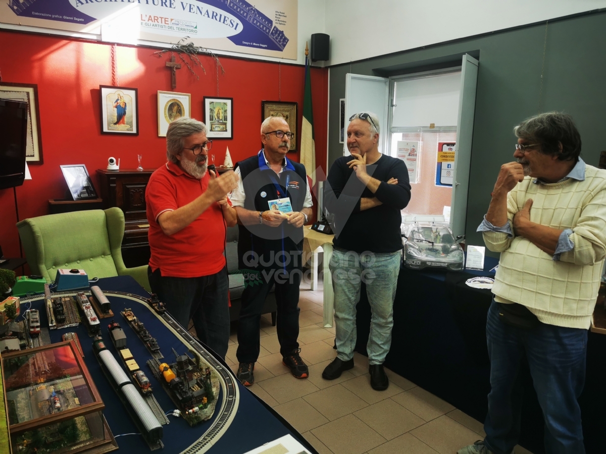 VENARIA - 30esima mostra di modellismo statico: i lavori del «296 Model» alla «Sala Vanzi» - FOTO