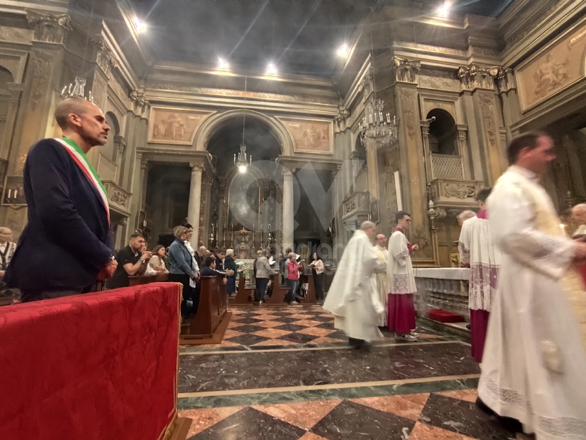 VENARIA - Santa Maria gremita per il Corpus Domini: senza Processione, causa maltempo - FOTO