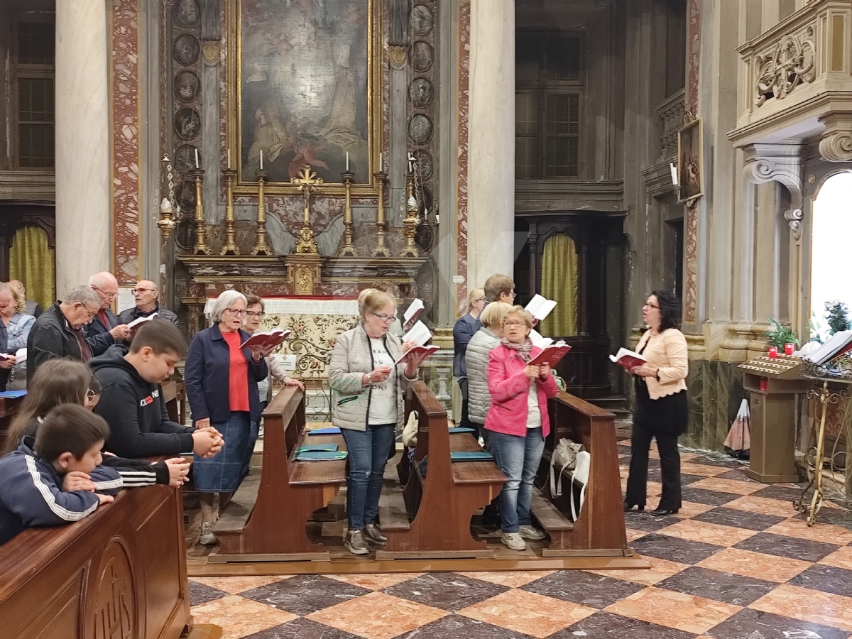 VENARIA - Santa Maria gremita per il Corpus Domini: senza Processione, causa maltempo - FOTO