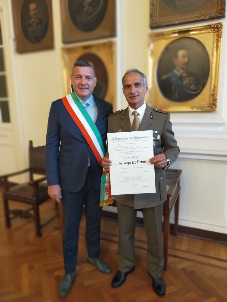 BORGARO - Giuseppe De Venuto è un Cavaliere della Repubblica - FOTO