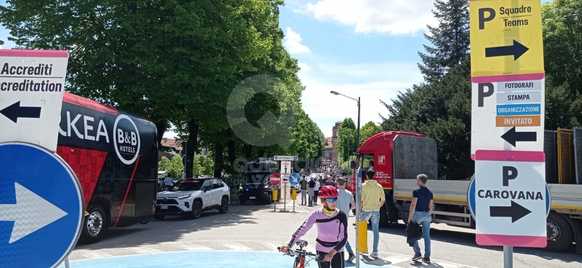 GIRO D'ITALIA A VENARIA - Riviviamo le emozioni della «Grande Partenza» - TUTTE LE FOTO