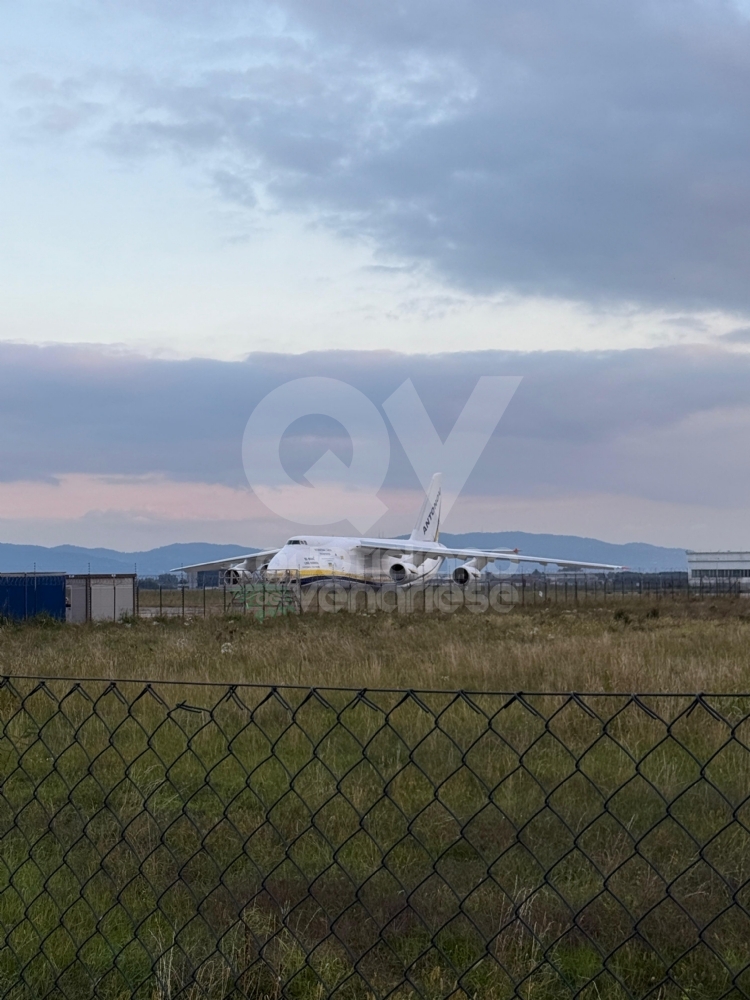 TORINO-CASELLE - Dopo tanto tempo, l'Antonov riatterra in aeroporto - FOTO E VIDEO