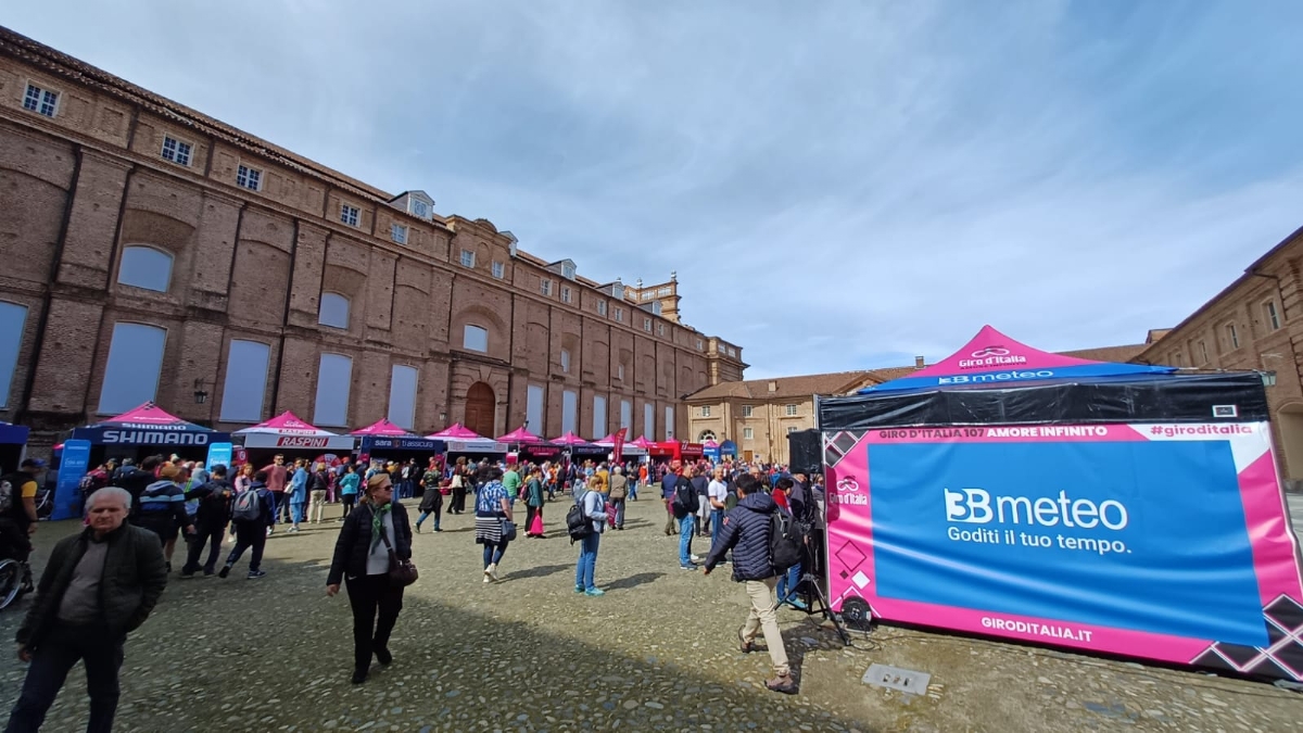 GIRO D'ITALIA A VENARIA - Riviviamo le emozioni della «Grande Partenza» - TUTTE LE FOTO