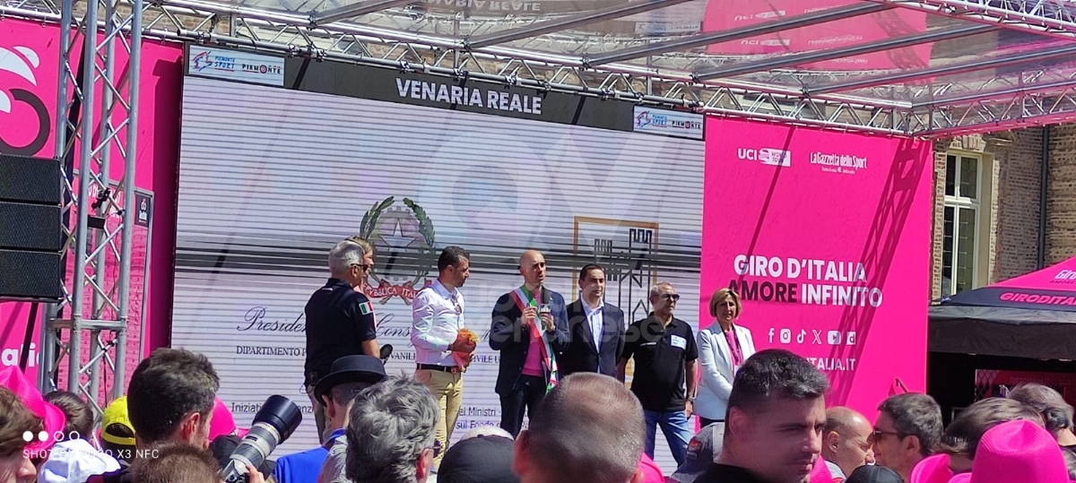 GIRO D'ITALIA A VENARIA - Riviviamo le emozioni della «Grande Partenza» - TUTTE LE FOTO