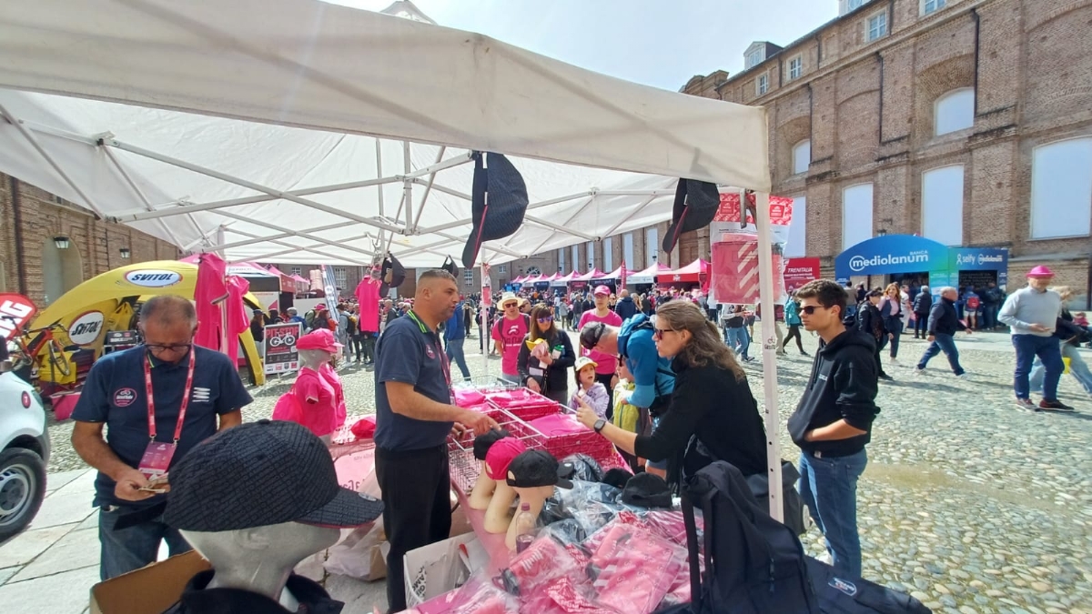 GIRO D'ITALIA A VENARIA - Riviviamo le emozioni della «Grande Partenza» - TUTTE LE FOTO