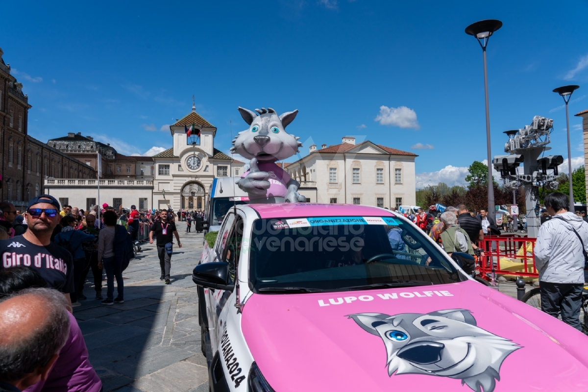 GIRO D'ITALIA A VENARIA - Riviviamo le emozioni della «Grande Partenza» - TUTTE LE FOTO