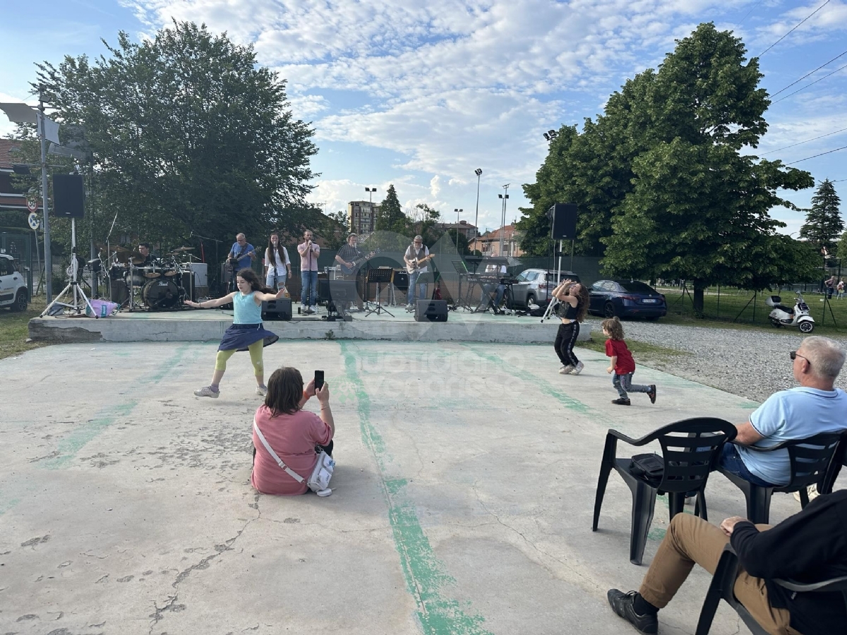 SAN GILLIO - Successo per il raduno delle auto storiche alla Bizzarria - FOTO