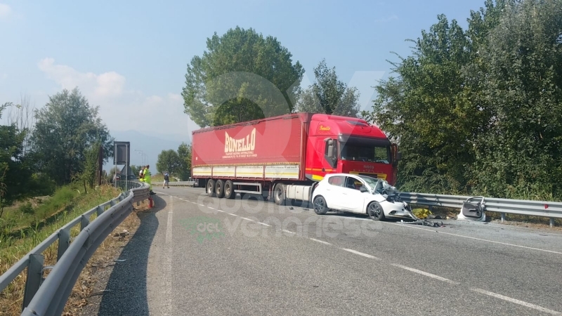 PIANEZZA - Incidente mortale: vittima un 50enne alla guida di una Opel Corsa