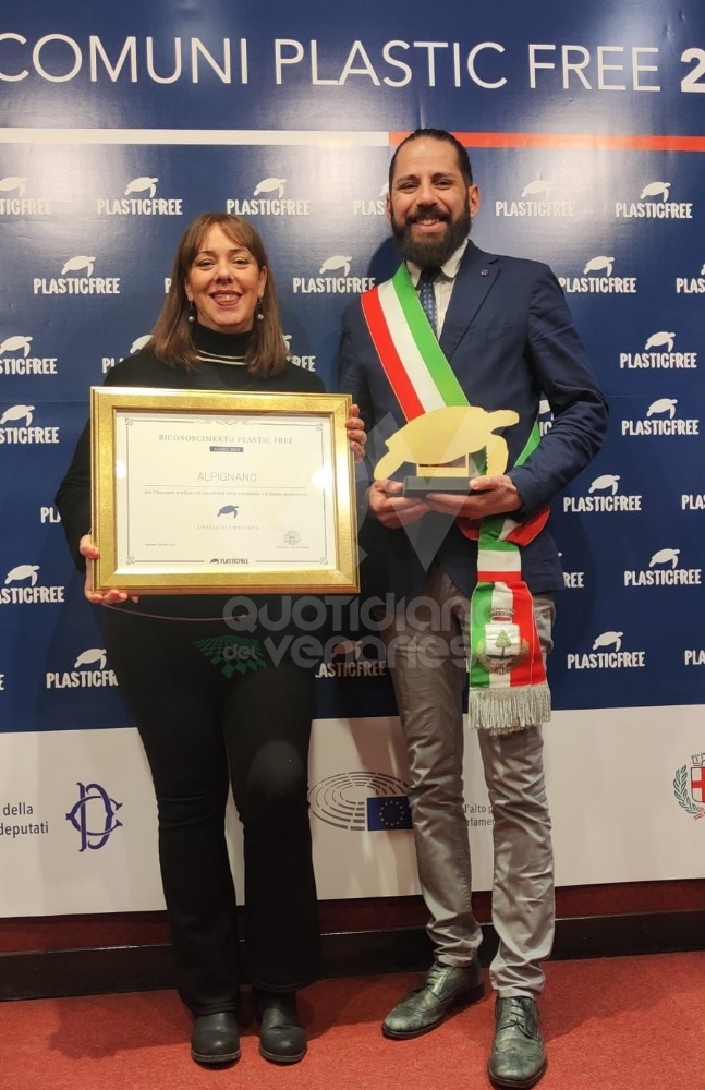 ALPIGNANO-COLLEGNO - Le due cittadine premiate come «Comuni Plastic Free» - FOTO