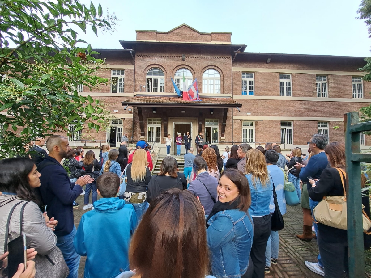 COLLEGNO - La Città investe sulle scuole: 2.6 milioni di euro in manutenzioni - FOTO