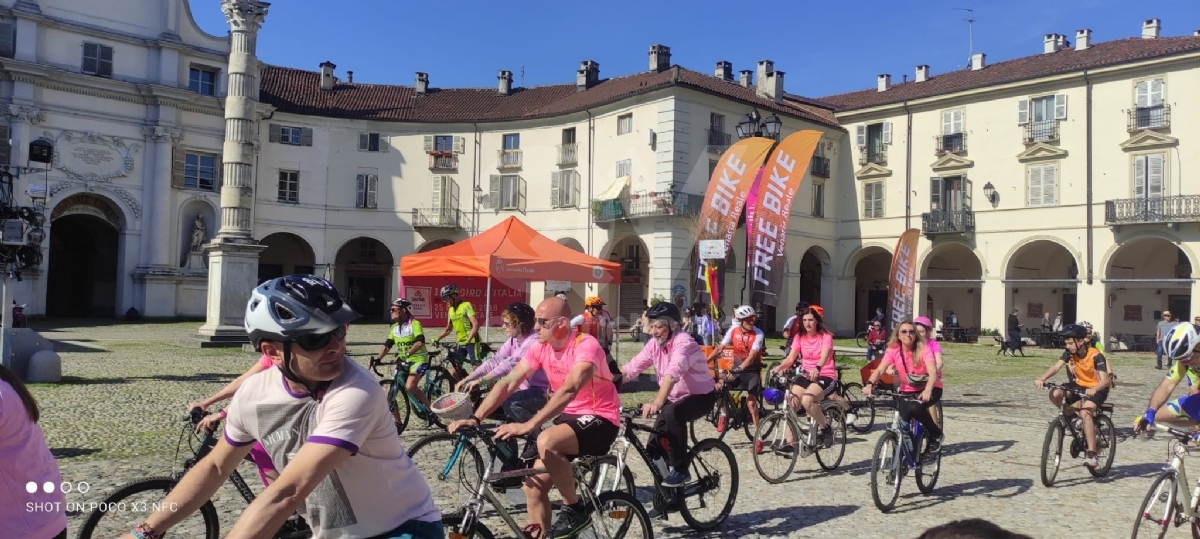 VENARIA-DRUENTO - Grande successo per la «Pedalata in Rosa» - FOTO