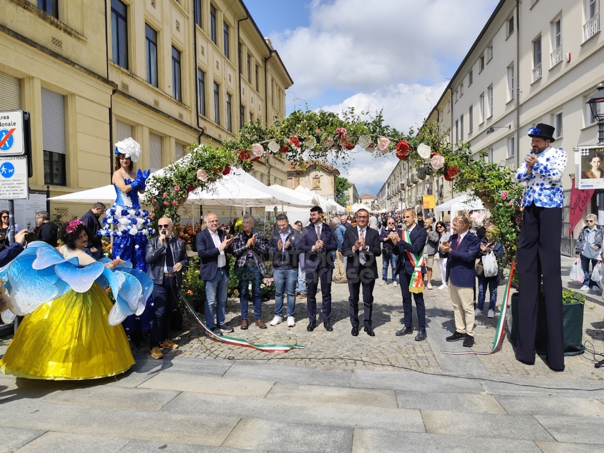 VENARIA - Si rinnova il gemellaggio con la città di Castronovo di Sicilia - FOTO