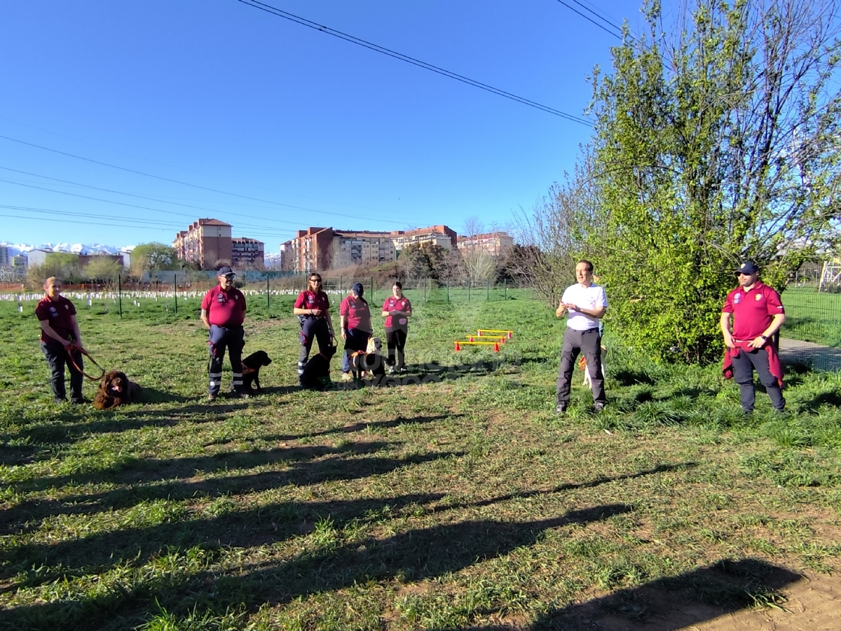 VENARIA - Inaugurate le nuove aree cani in città: «I proprietari devono raccogliere i bisogni» - FOTO