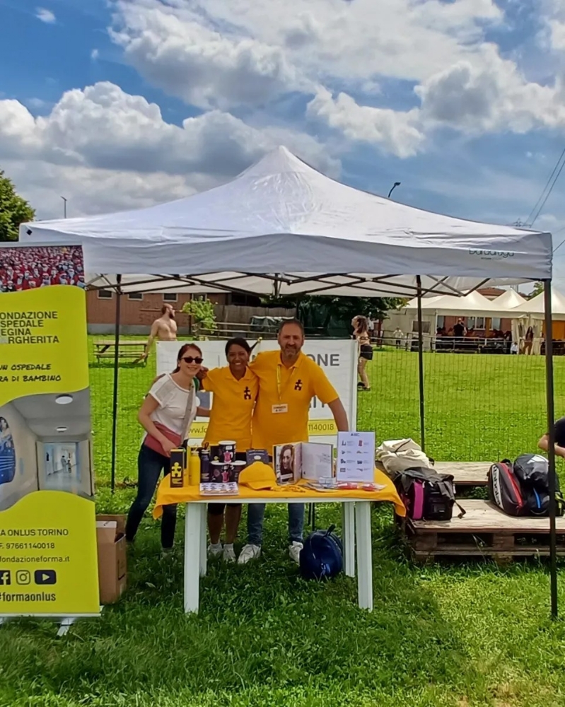 SAVONERA-SAN GILLIO - Associazione Savonera: alla «Bizzarria» padel e beach in favore del Regina Margherita - FOTO