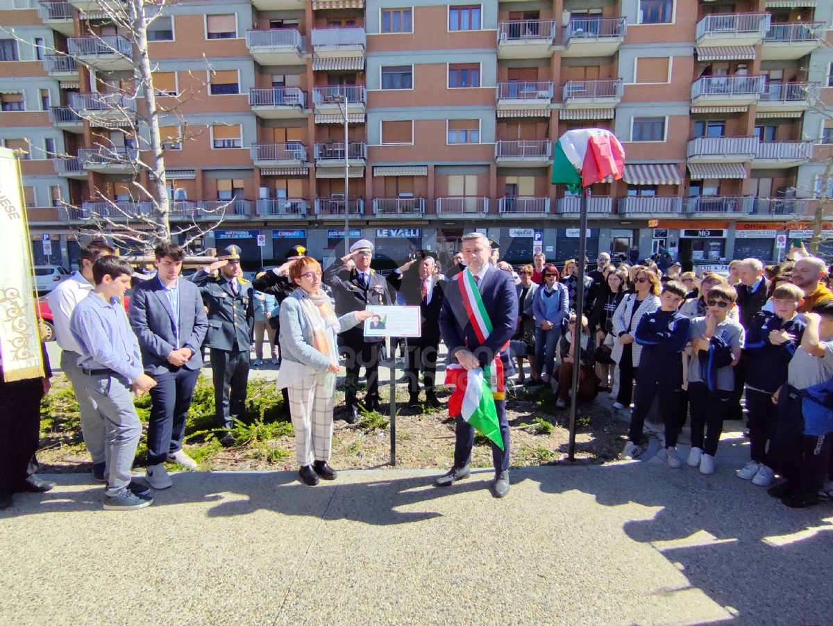 BORGARO - Nella «sua» via Lanzo, ecco piazza Vincenzo Barrea - FOTO E VIDEO