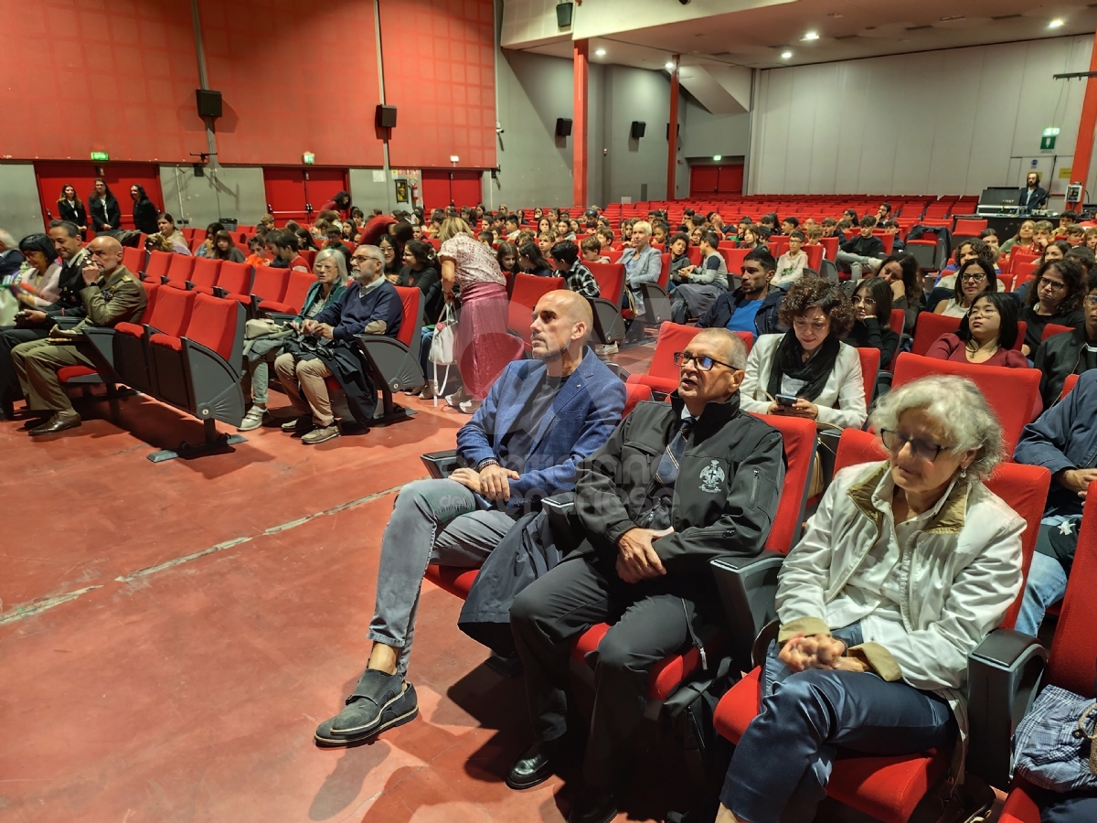 VENARIA - Al Concordia scuole a lezione sul «Canto degli italiani»: l'Inno di Mameli - FOTO E VIDEO