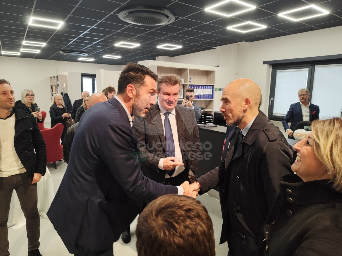 VENARIA - Il campione della Juventus e della Nazionale Gigi Buffon in cittá per l'inaugurazione di una azienda - FOTO