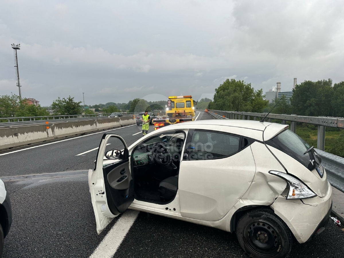 INCIDENTI IN TANGENZIALE A BORGARO E RIVOLI - Forti disagi e lunghe code - FOTO