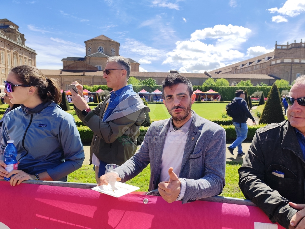 GIRO D'ITALIA A VENARIA - Una grande festa per la «Grande Partenza» - FOTO E VIDEO