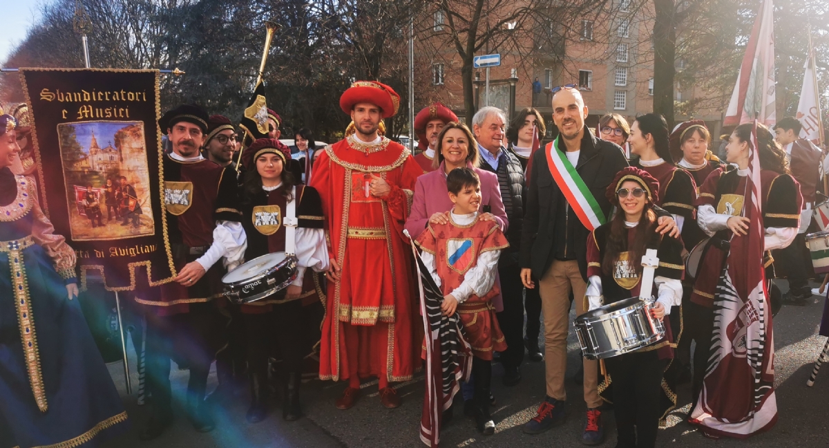 VENARIA - Musica, coriandoli e tanto divertimento: successo per il «Real Carnevale» - FOTO