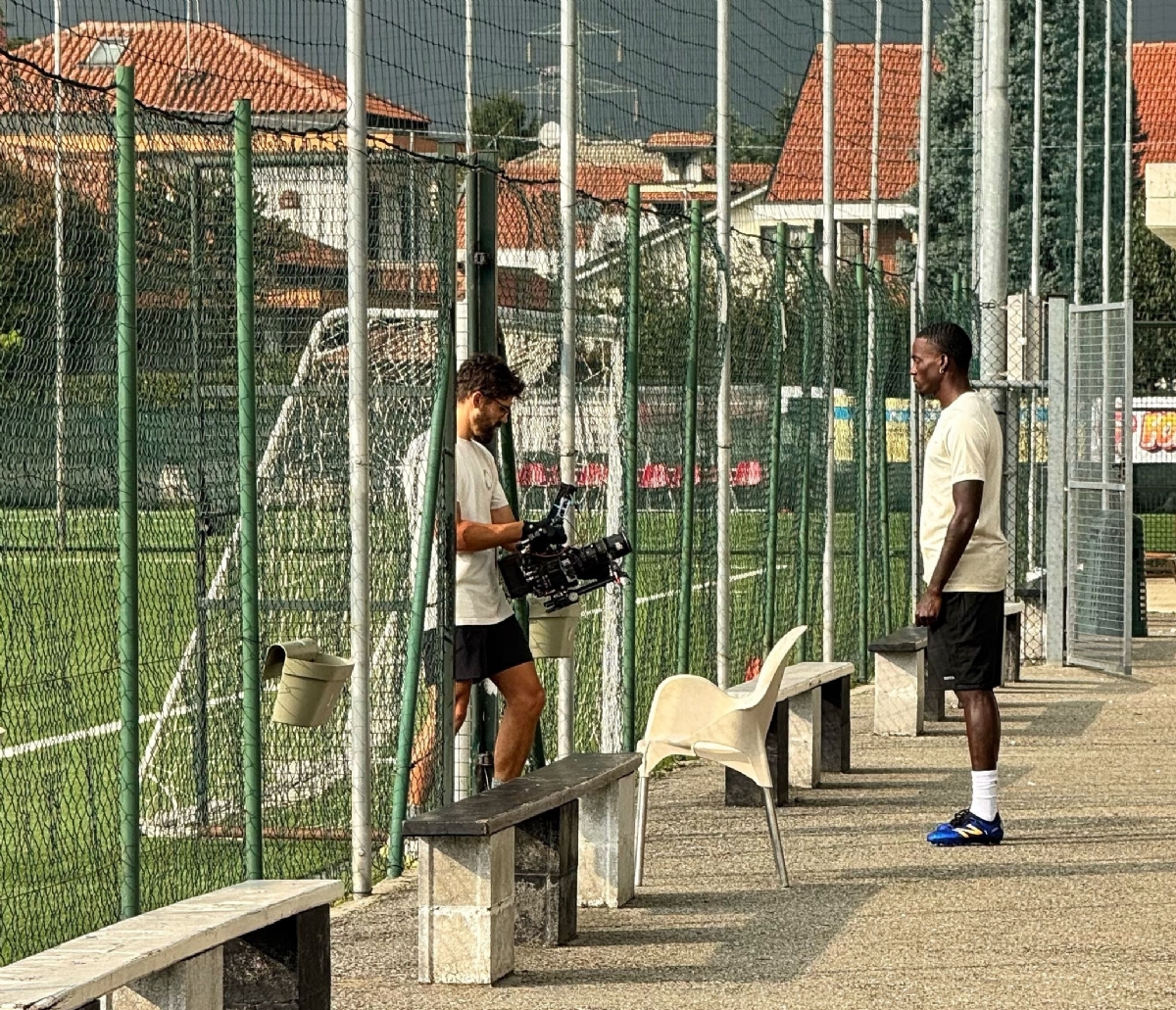 PIANEZZA - La stella juventina Timothy Weah al Lascaris per girare uno spot pubblicitario - FOTO